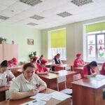 Дети в классе